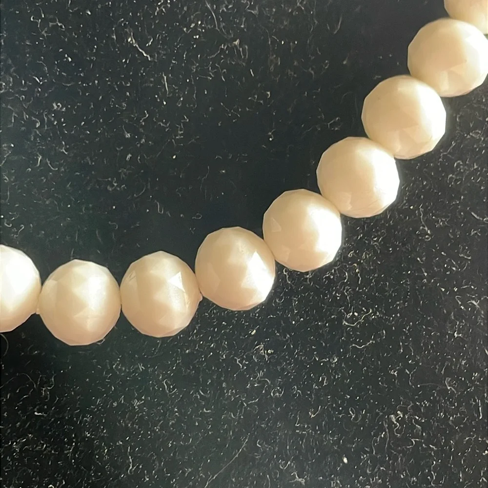 White Faceted Bead Vintage Beaded Necklace